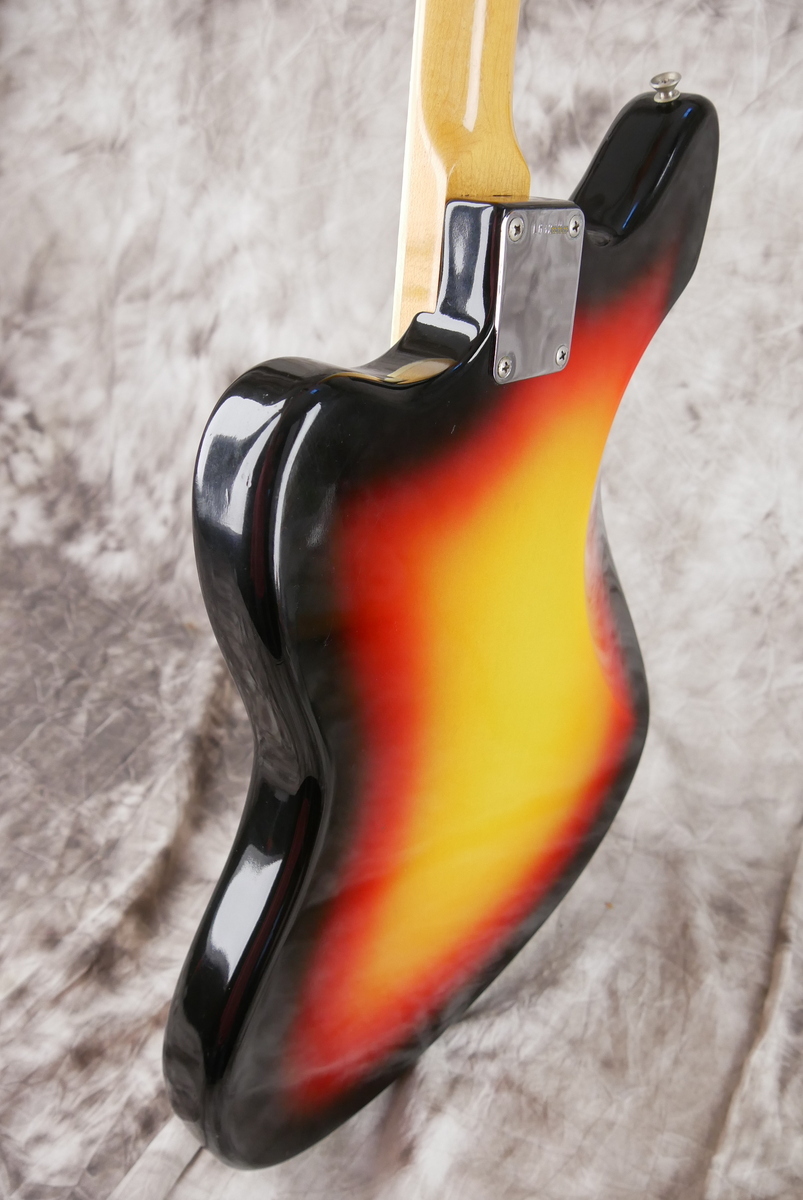 Fender_Jaguar_sunburst_1965-008.JPG