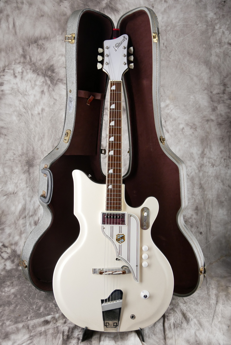 img/vintage/4969/National_Newport_84_Reso_glass_white_1962-015.JPG