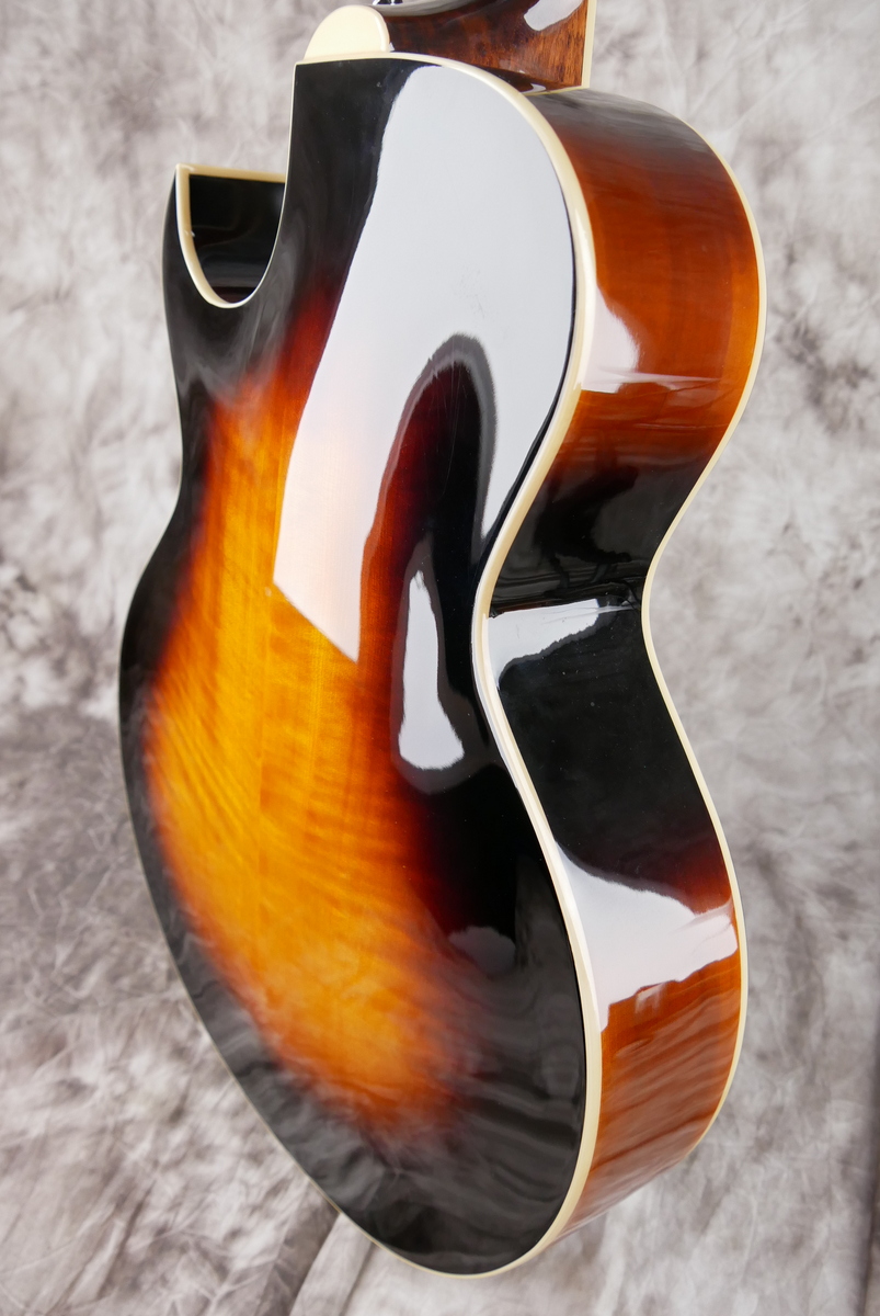 The_Loar_LH_650_VS_sunburst_2012-008.JPG