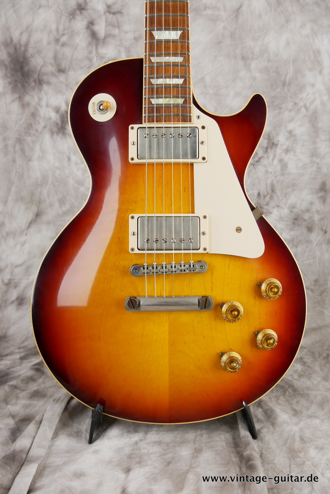 Gibson-Les-Paul-CC-no.6-2012-non-filtered-tobacco-burst-002.JPG