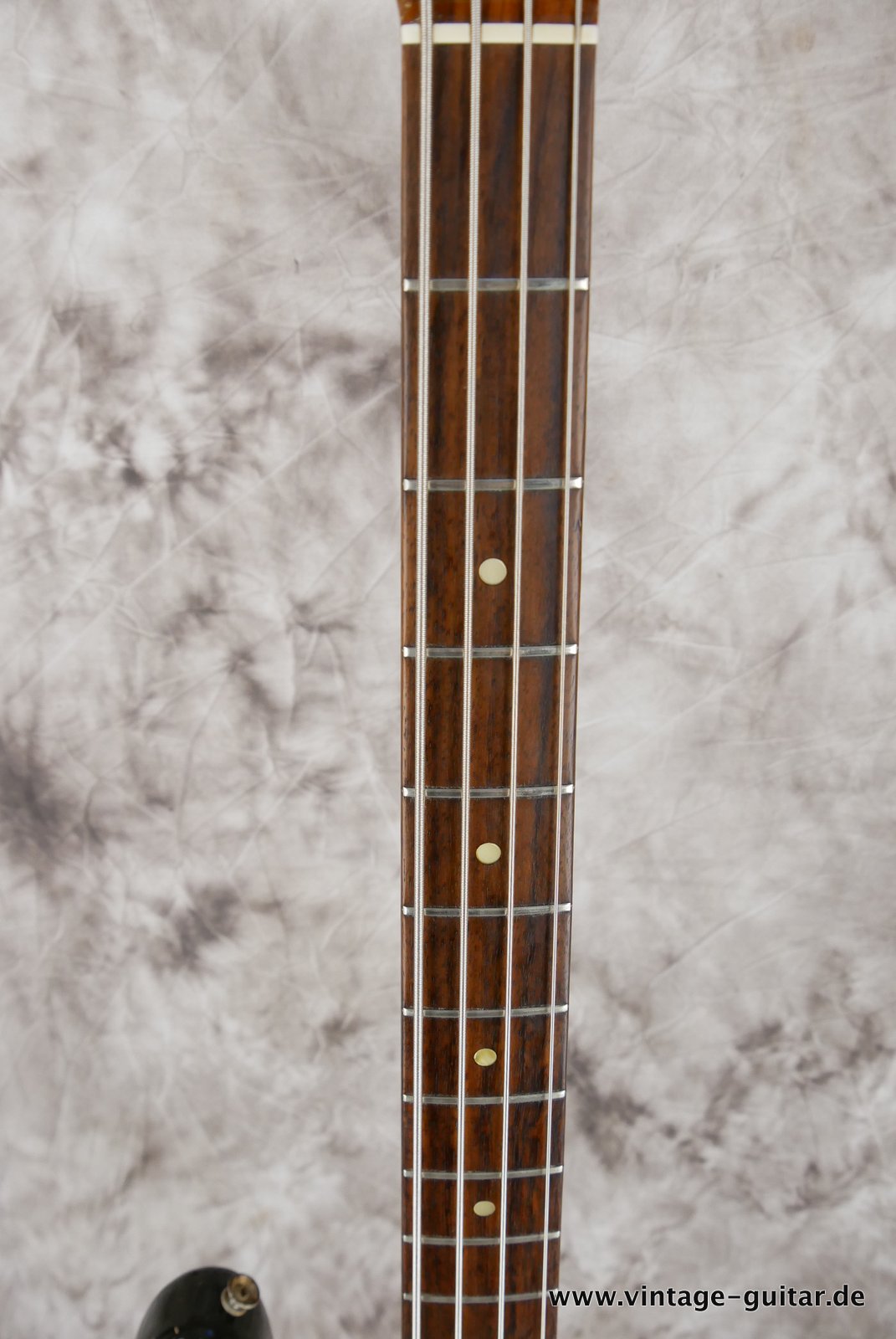 img/vintage/4985/Fender-Precision-Bass-sunburst-1969-011.JPG