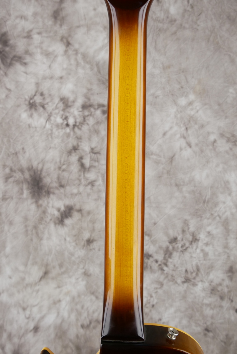 img/vintage/4990/Gibson_Les_Paul_Standard_tobacco_sunburst_1979-012.JPG