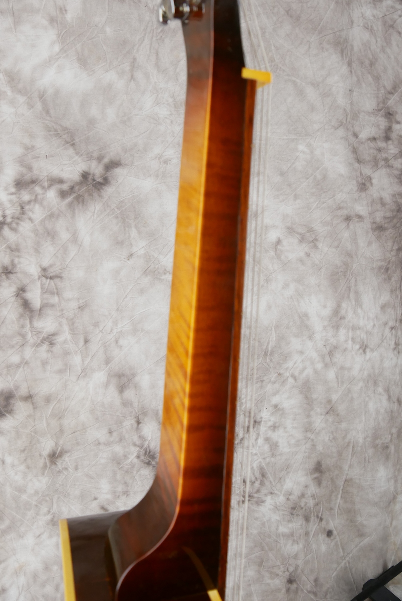 Dobro_60_DS_wood_body_square_neck_sunburst_2001-013.JPG