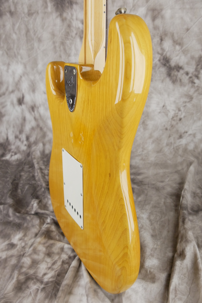 img/vintage/5008/Fender_Stratocaster_natural_one_owner_1977-008.JPG