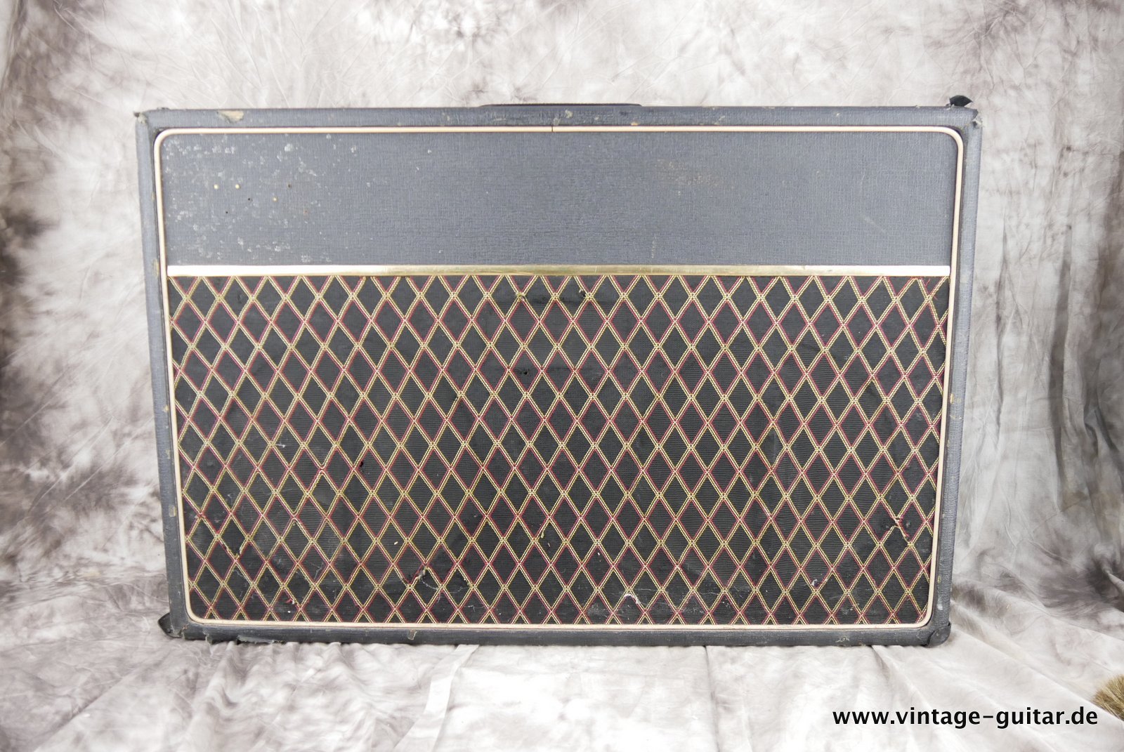 Vox-Cabinet-2x12-Blue-Bulldogs-001.JPG