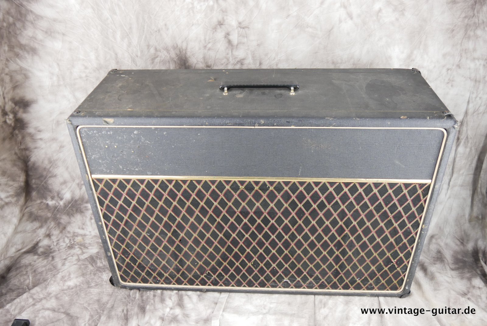 Vox-Cabinet-2x12-Blue-Bulldogs-002.JPG