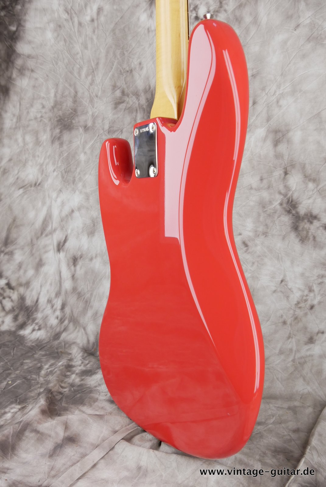img/vintage/5013/Fender-Jazz-Bass-64-Custom-Shop-Reissue-fiesta-red-008.JPG