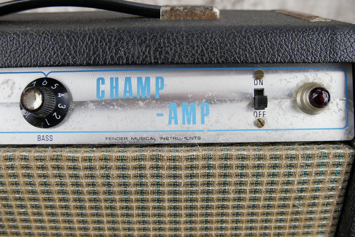 Fender_Champ_silverface_1969-006.JPG