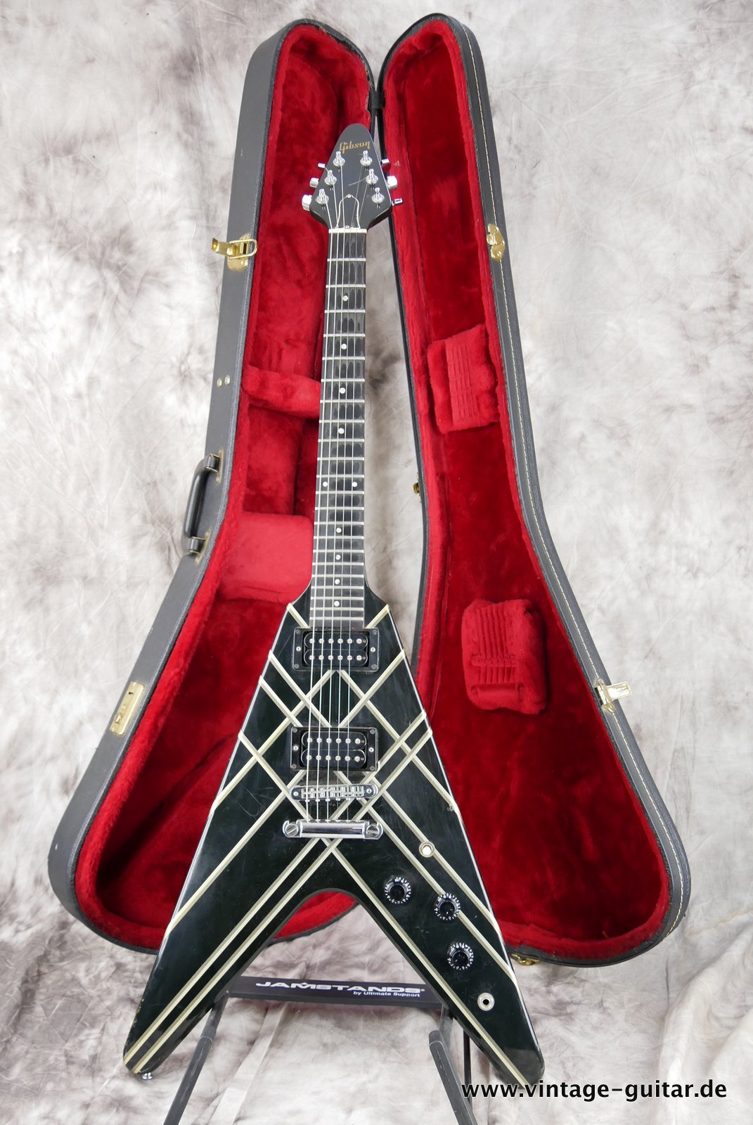 Gibson-Flying-V-Designer-Series-1984-040.JPG