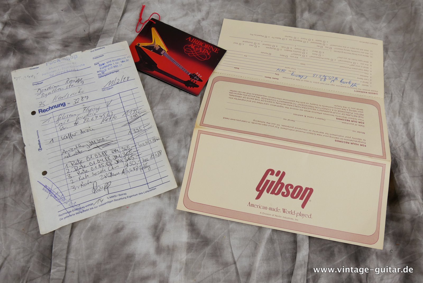 Gibson-Flying-V-Designer-Series-1984-041.JPG