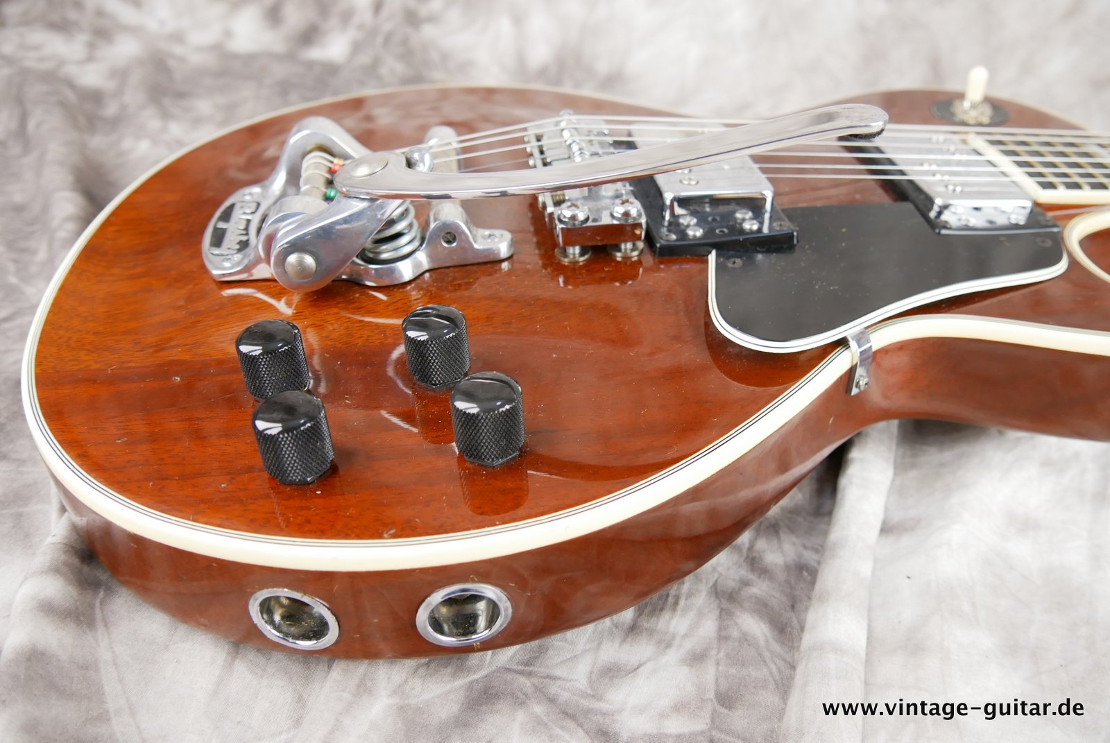 Hoyer-Model-5060-LP-Custom-1972-016.JPG