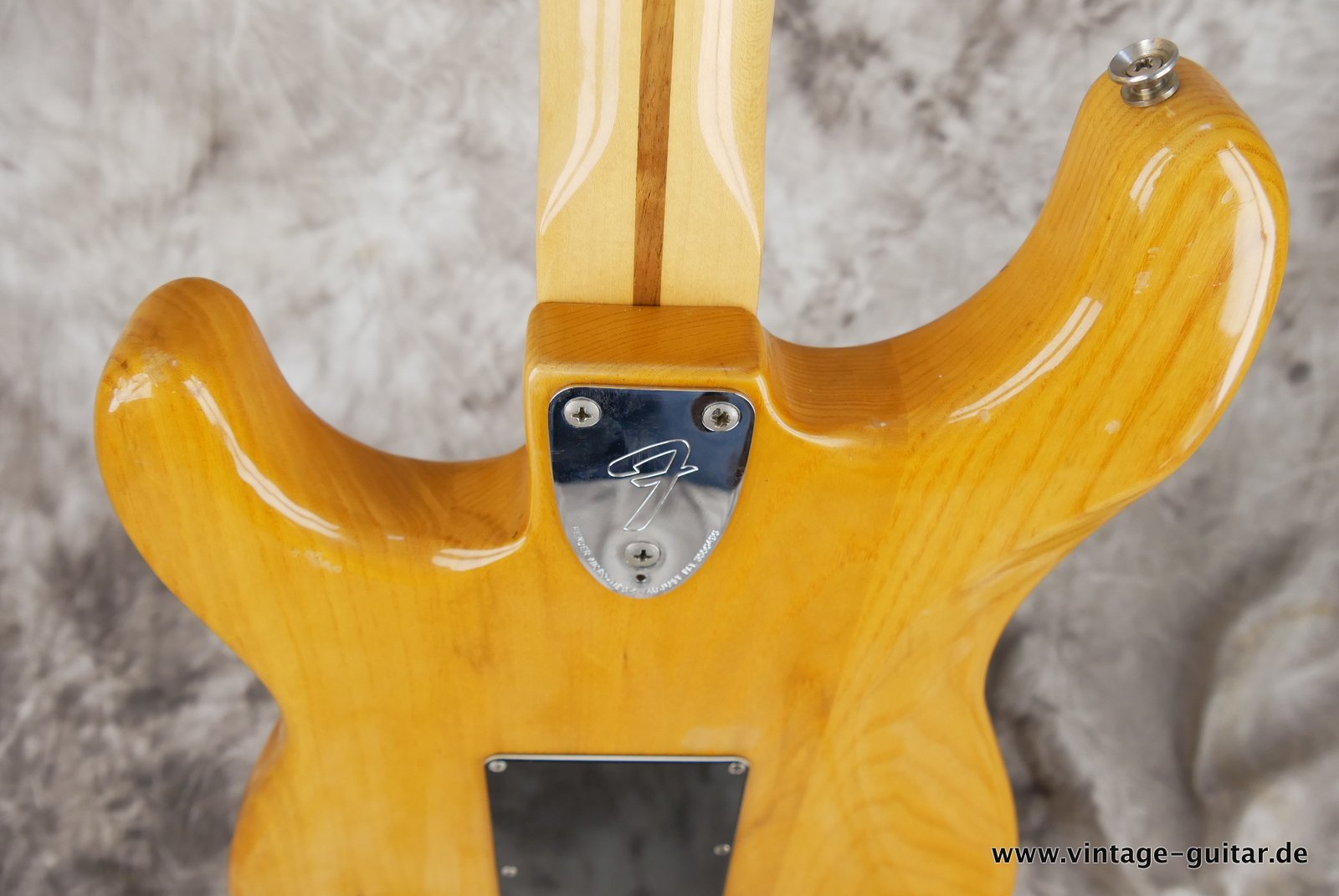 Fender-Stratocaster-1978-natural-013.JPG