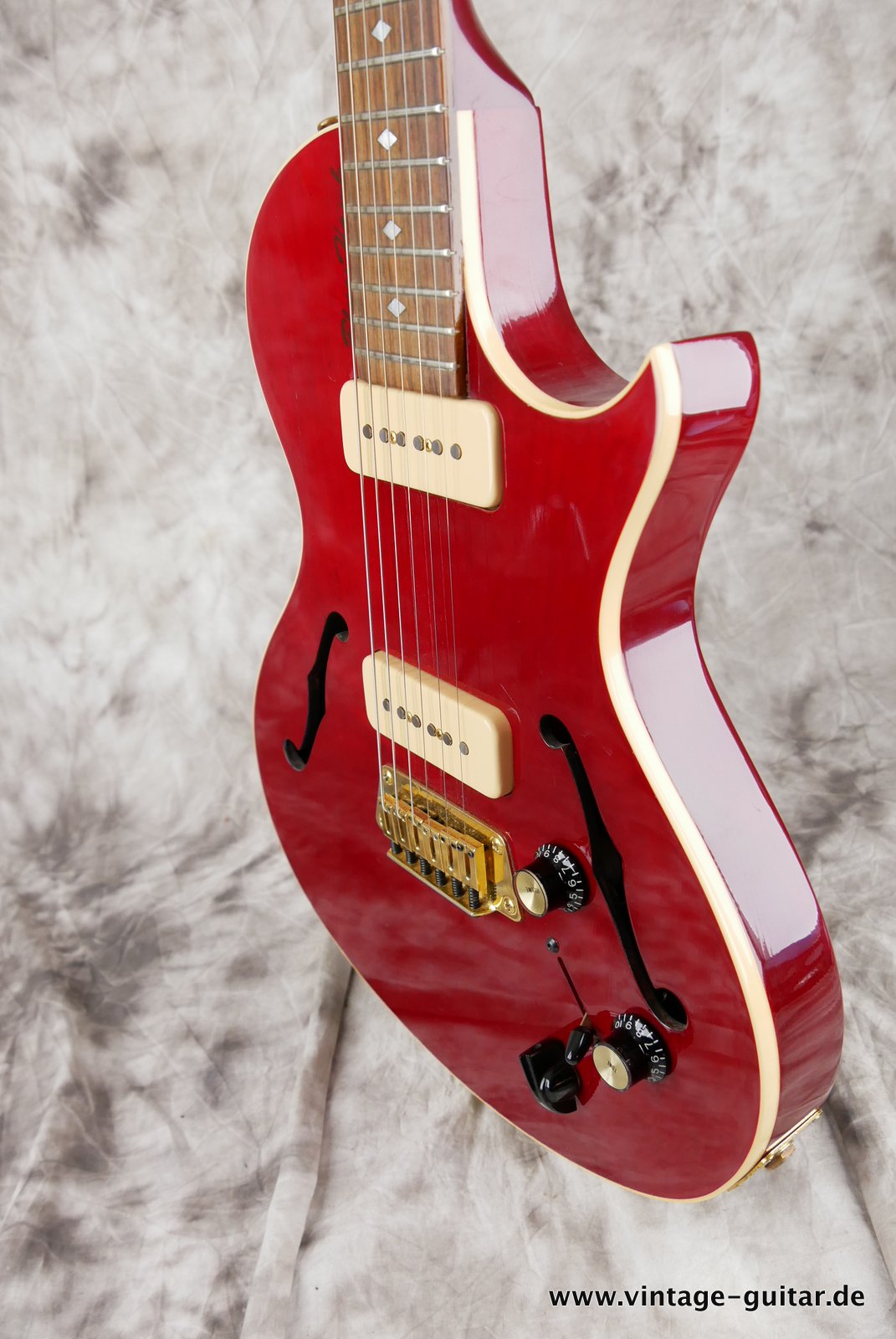 Gibson-Blueshawk-1998-wine-red-006.JPG