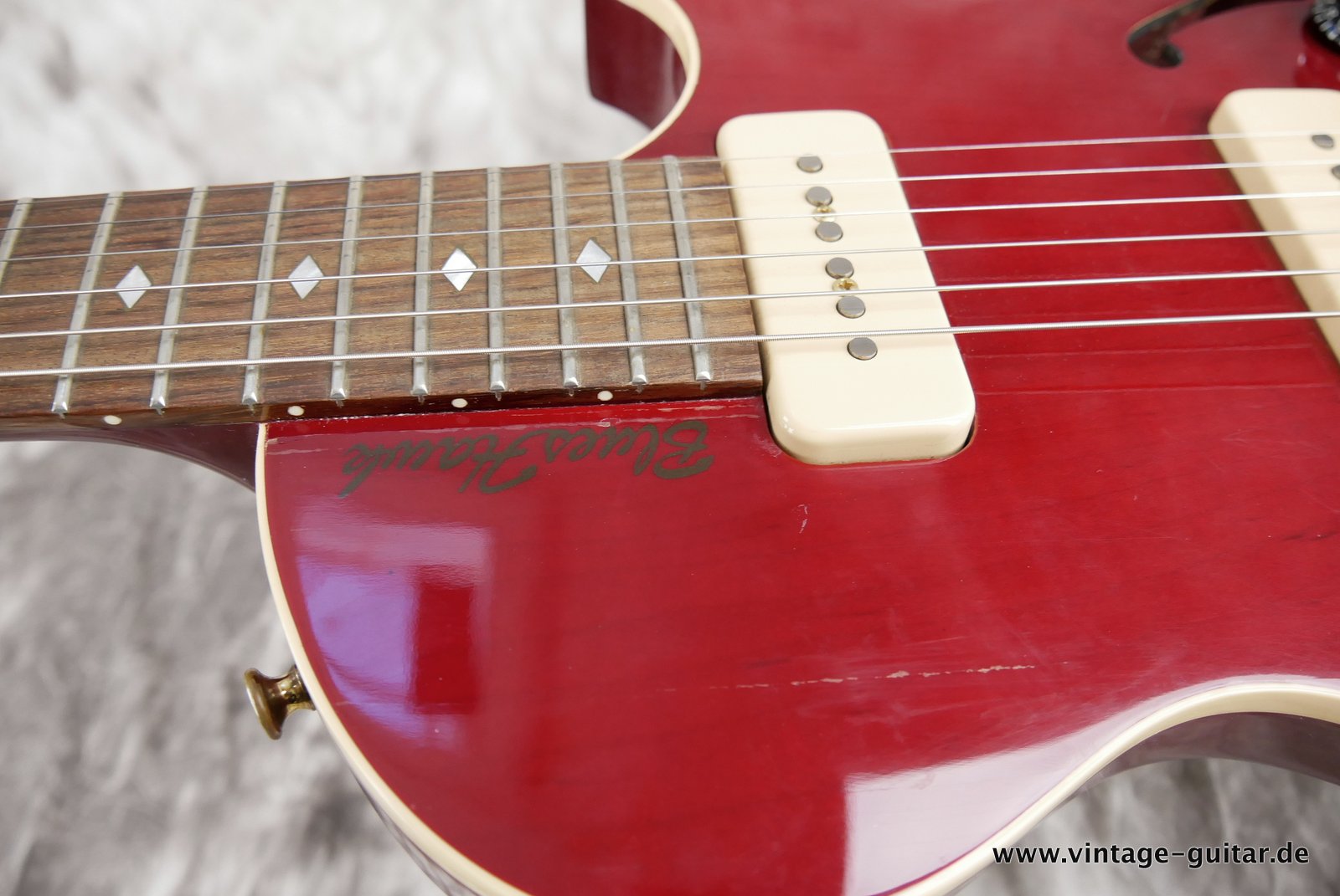 Gibson-Blueshawk-1998-wine-red-017.JPG