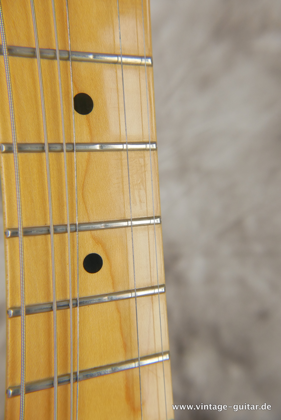 Fender-Stratocaster-2013-sunburst-013.JPG