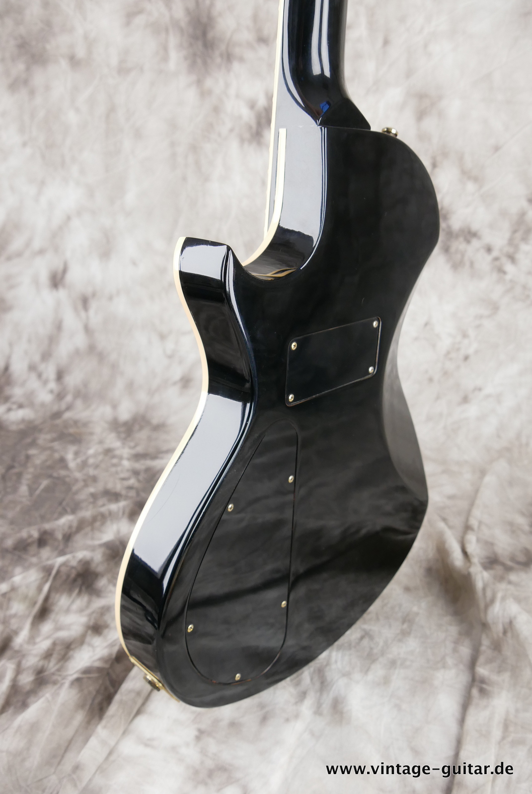 Gibson-LittleLucille-2000-ebony-007.JPG
