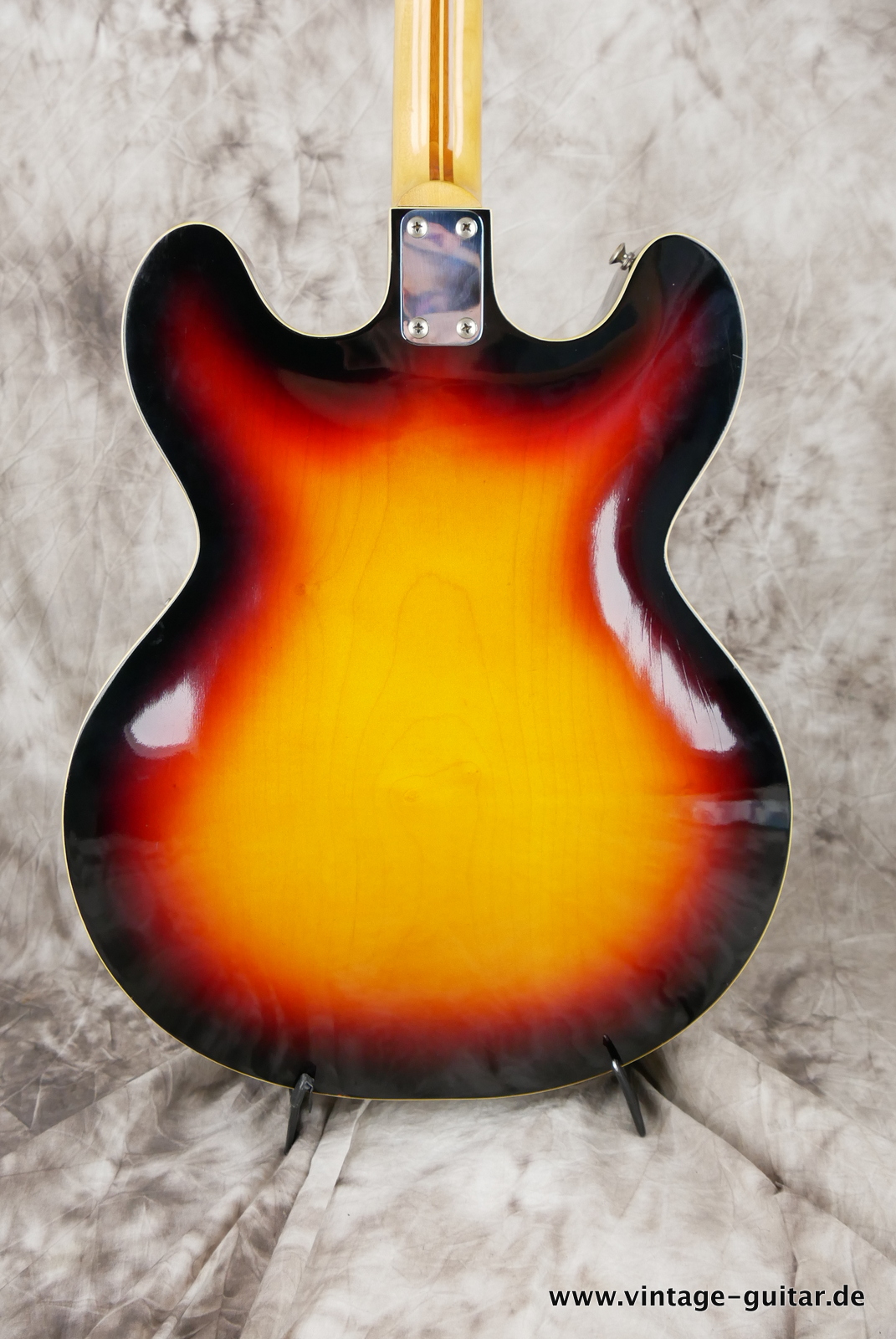 Dynacord-DC3V-1968-sunburst-004.JPG