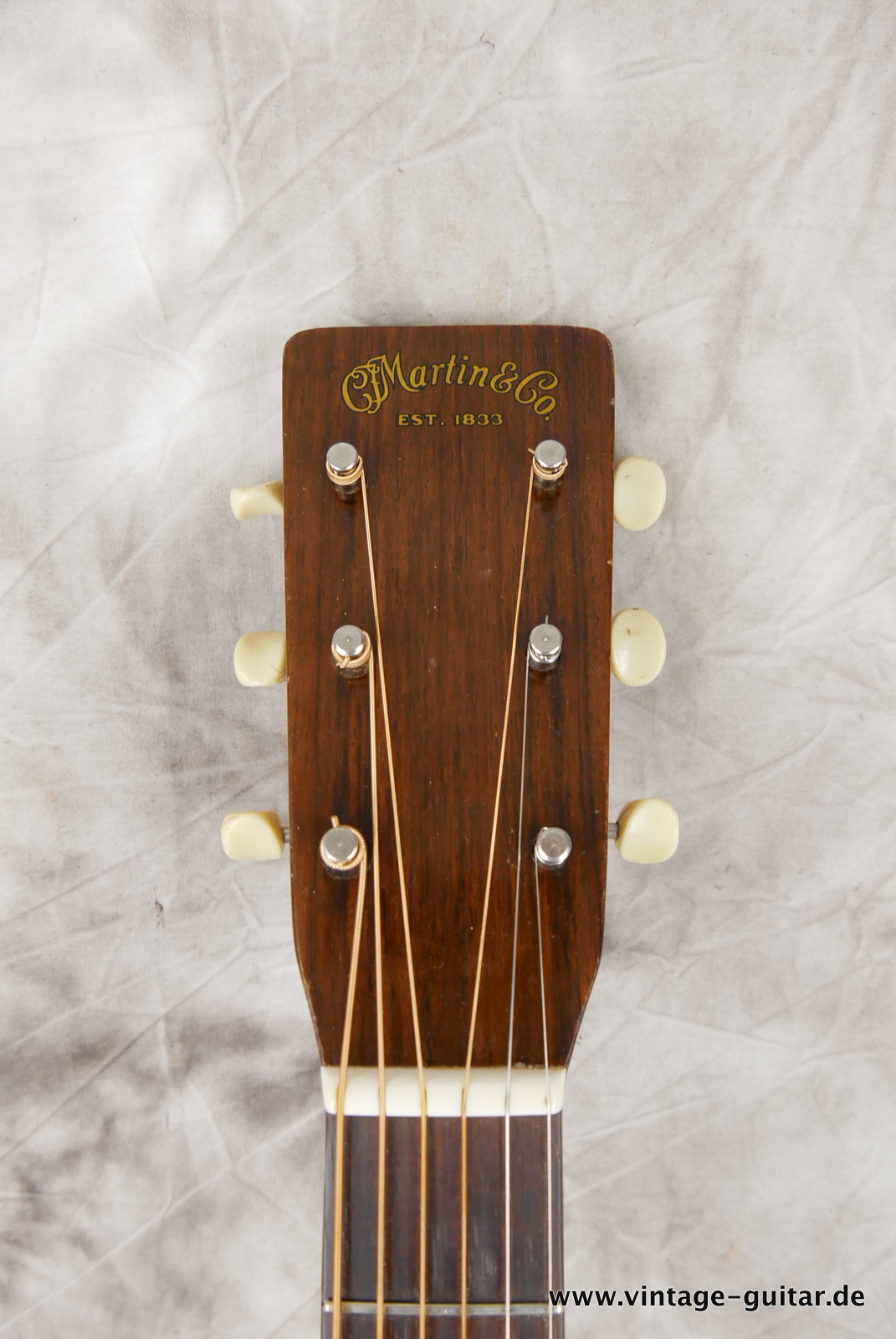 Martin-000-18-1945-natural-004.JPG