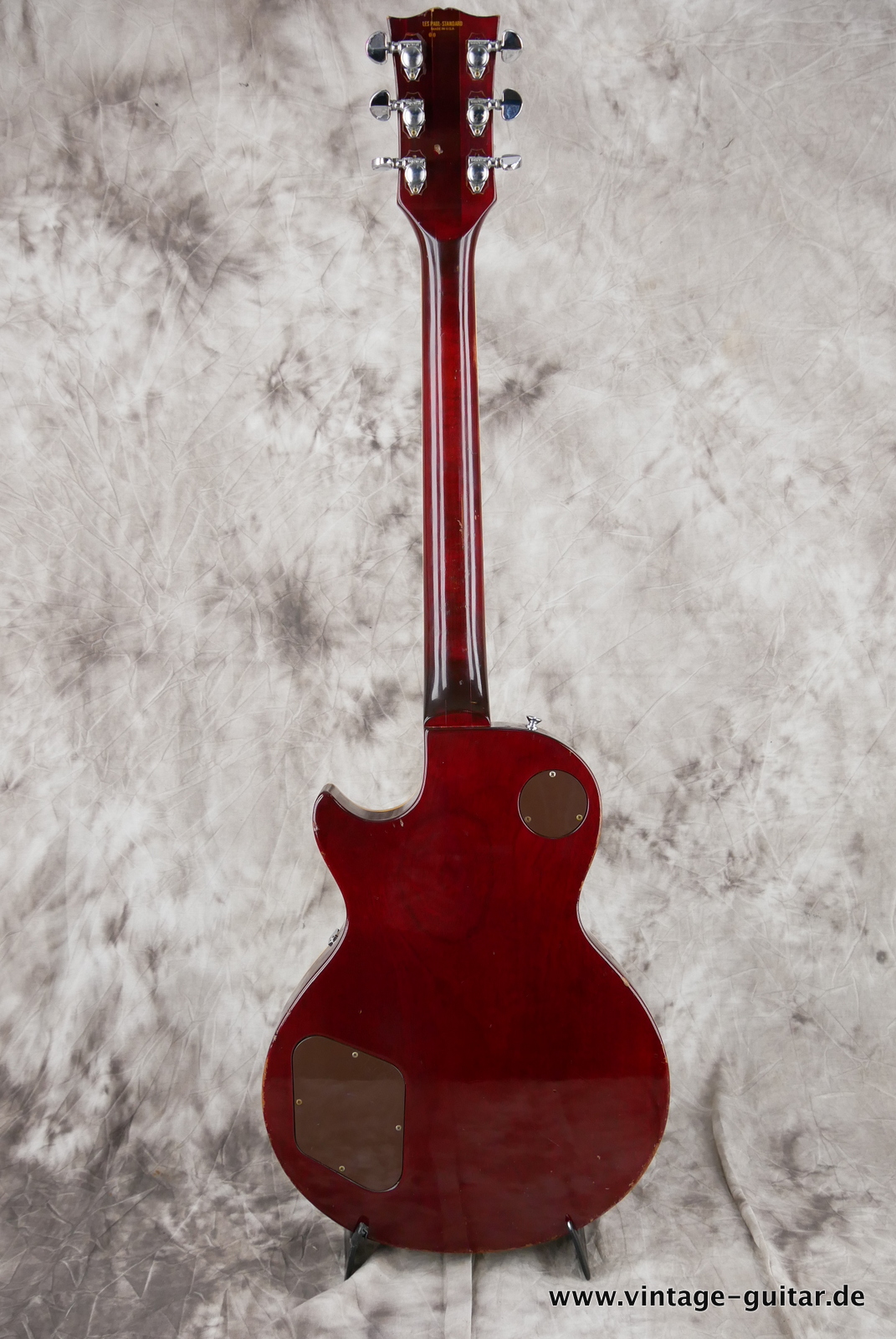 Gibson-LPStandard-winered-1976-003.JPG