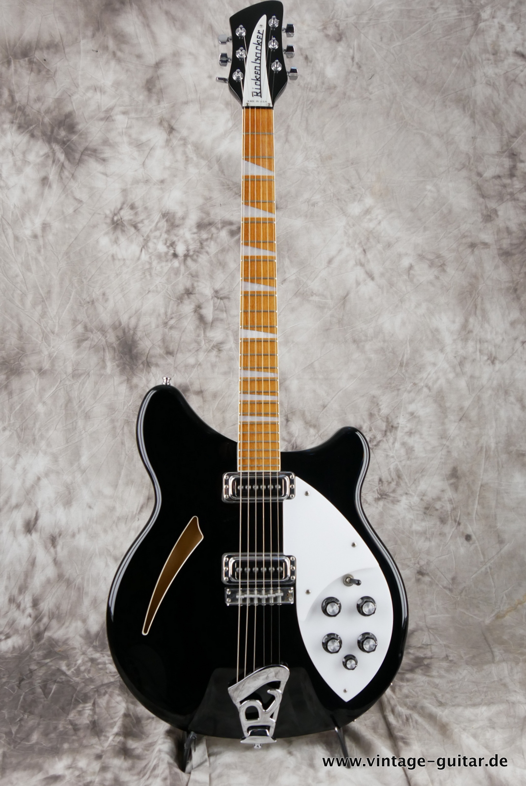 Rickenbacker-360-2009-jetglo-001.JPG