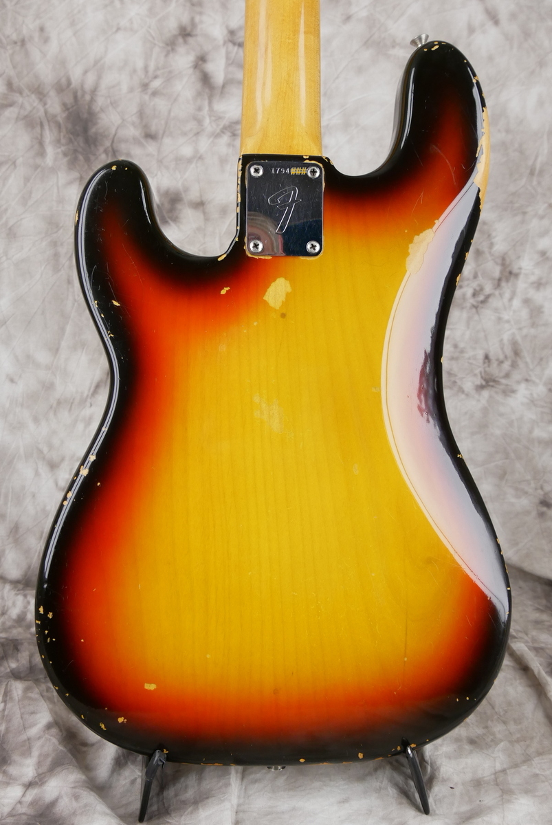 Fender_Precision_Bass_USA_sunburst_1966-004.JPG