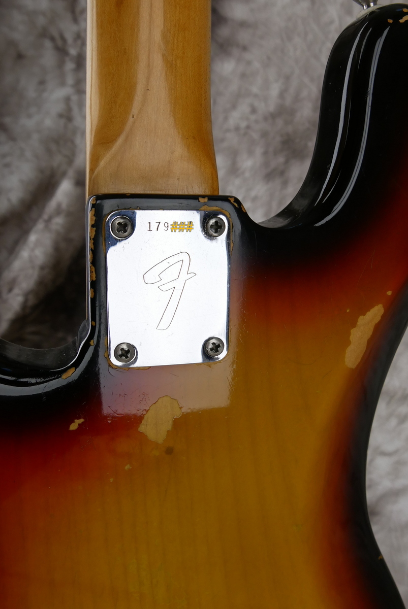 Fender_Precision_Bass_USA_sunburst_1966-017.JPG