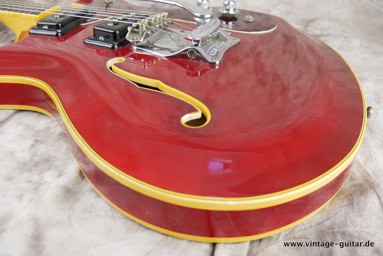 Mosrite-Combo-1968-red-015.JPG