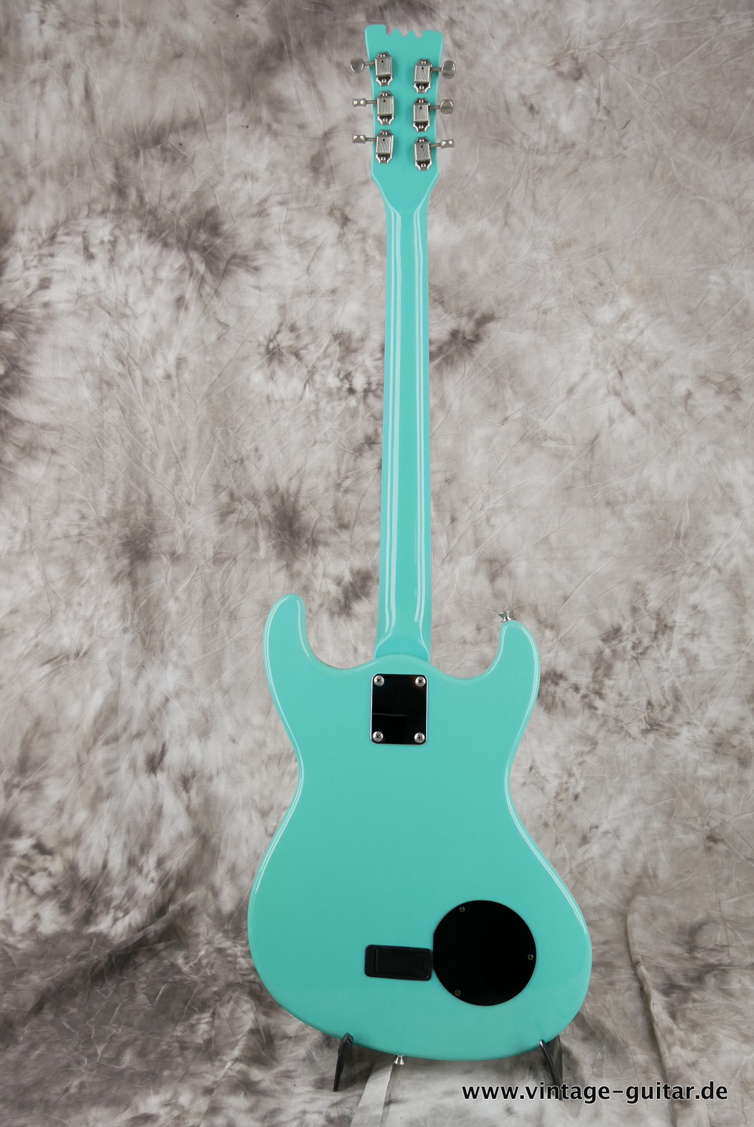 Mosrite-The-Vintage-2002-seafoam-green-003.JPG