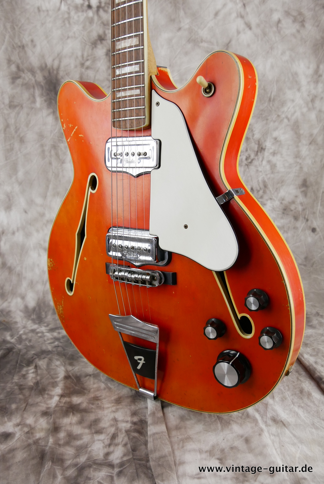 img/vintage/5056/Fender-Coronado-II-1966-orange-006.JPG