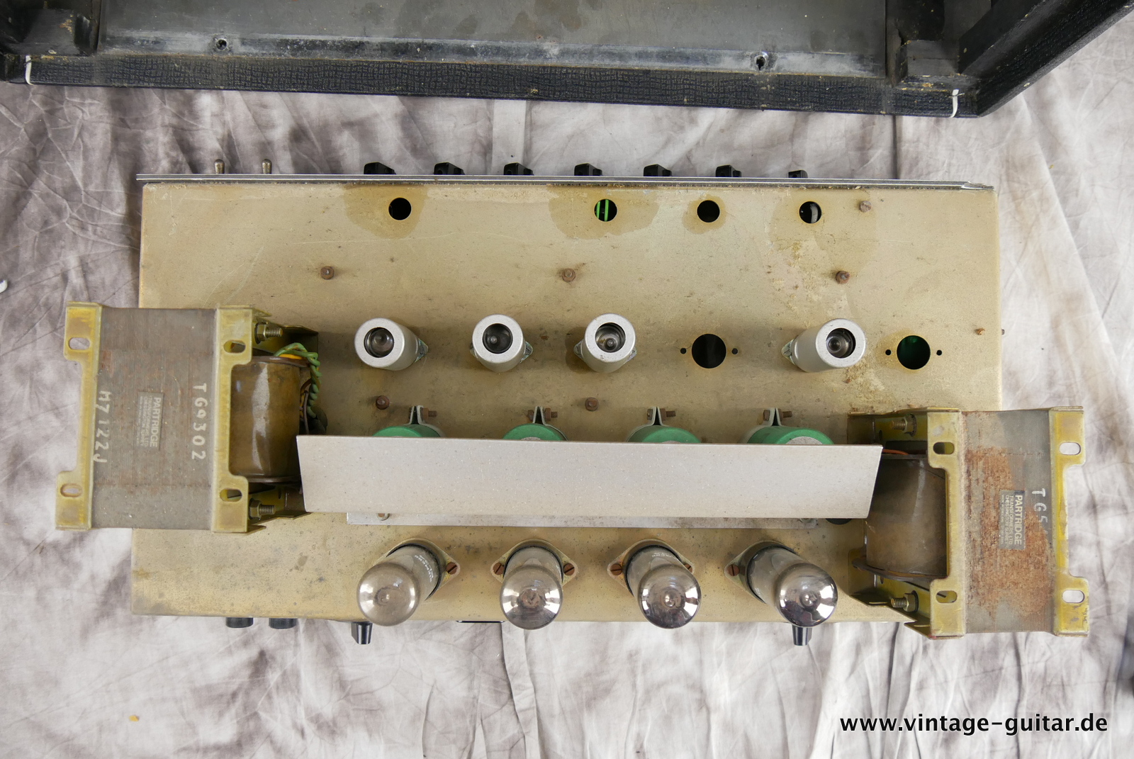 img/vintage/5057/Hiwatt_Custom_100_small_housing_black_1977-017.JPG