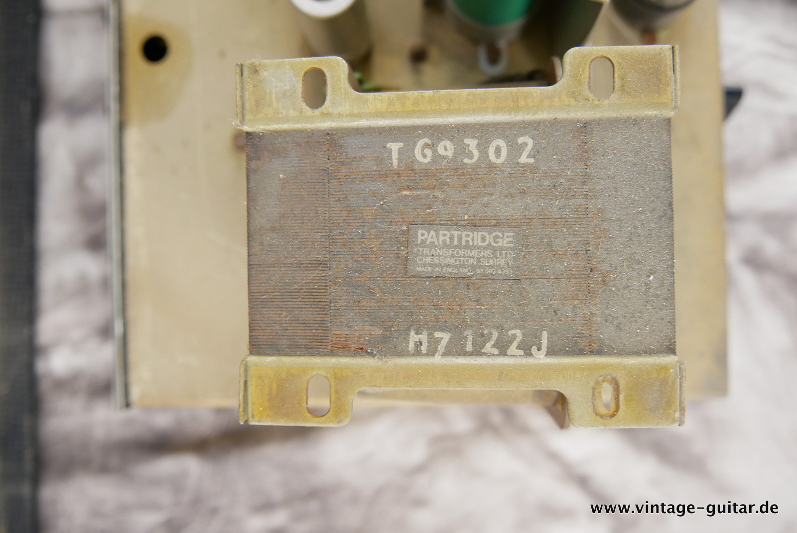 img/vintage/5057/Hiwatt_Custom_100_small_housing_black_1977-019.JPG