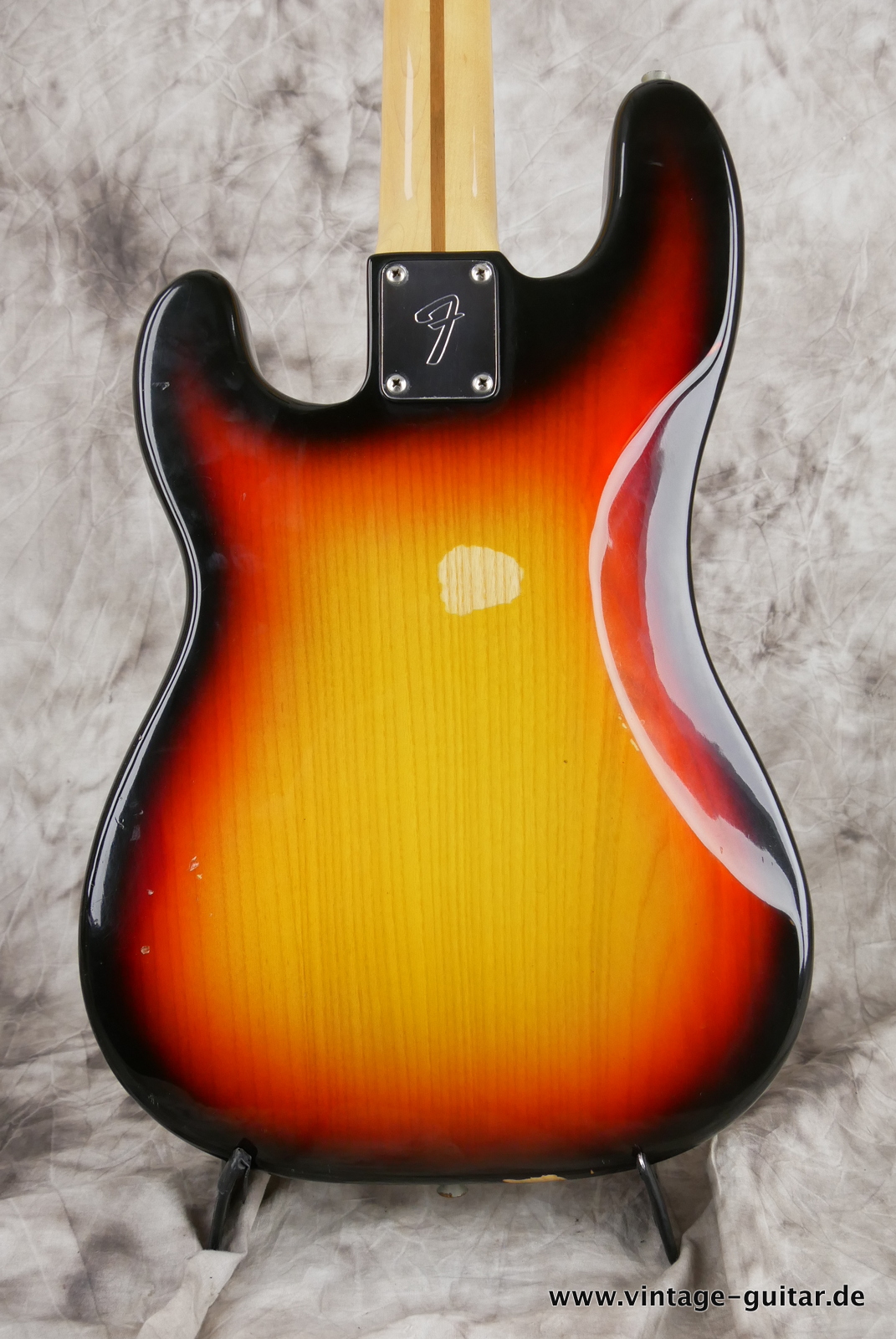 Fender-Precision-Bass-1976-sunburst-004.JPG