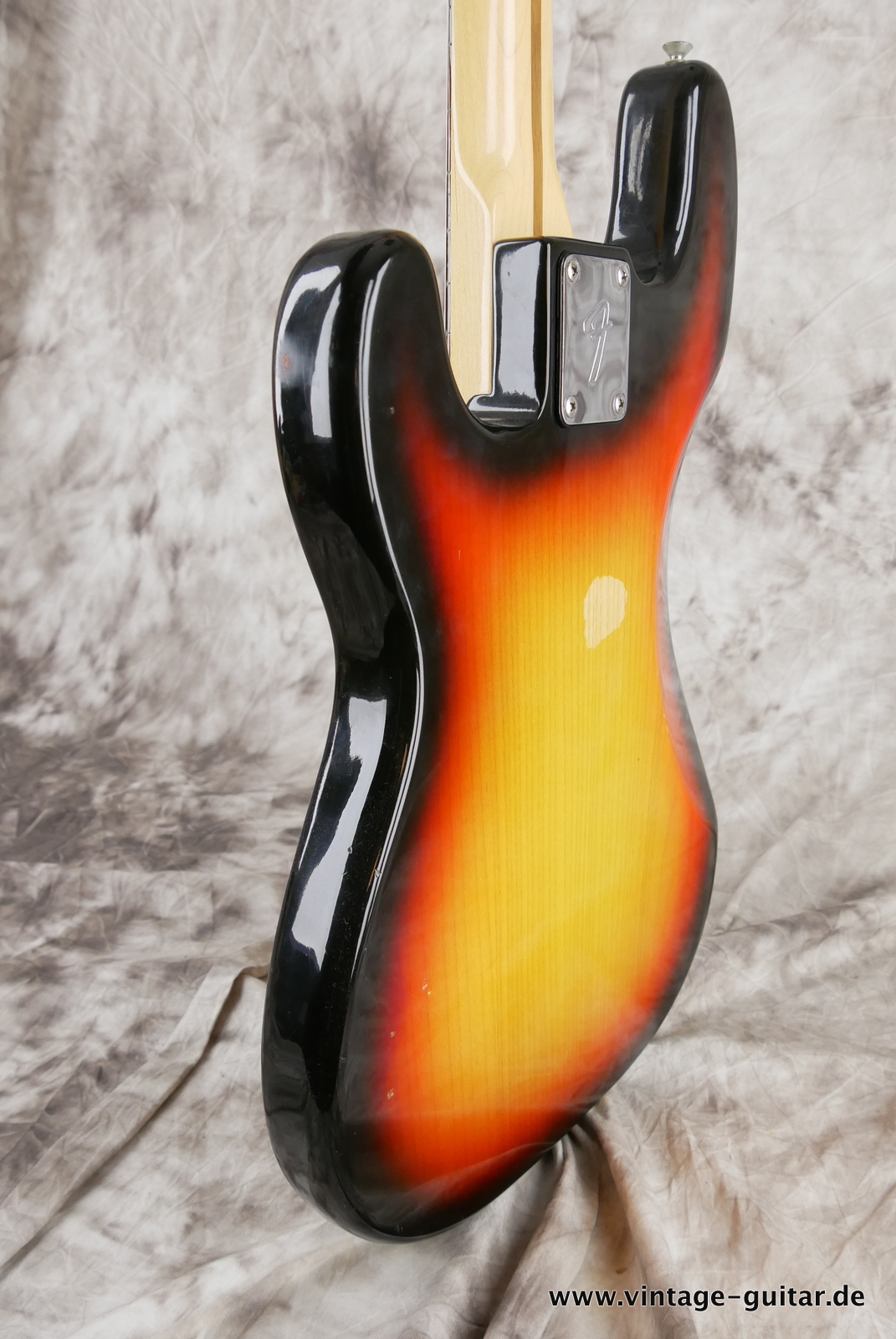 Fender-Precision-Bass-1976-sunburst-011.JPG
