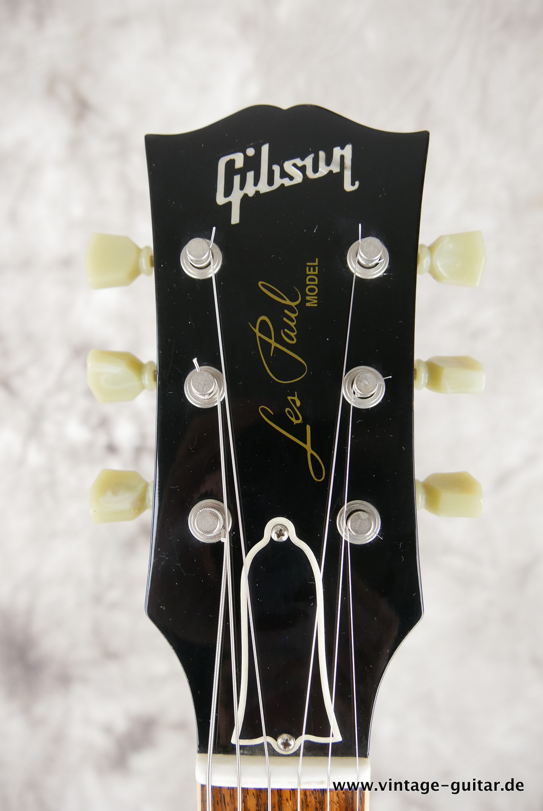 img/vintage/5066/Gibson_Les_Paul_P_90_Custom_Shop_limited_edition_silver_sparkle_2008-009.JPG