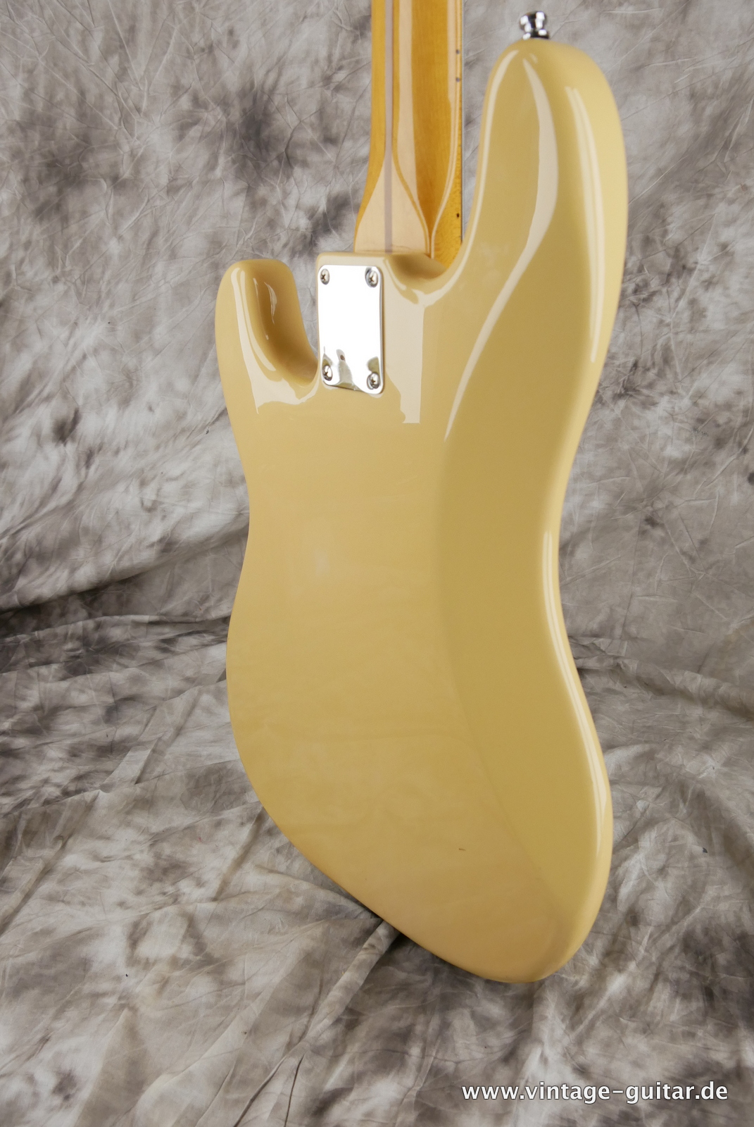 Fender-precision-mexico-2009-beige-008.JPG