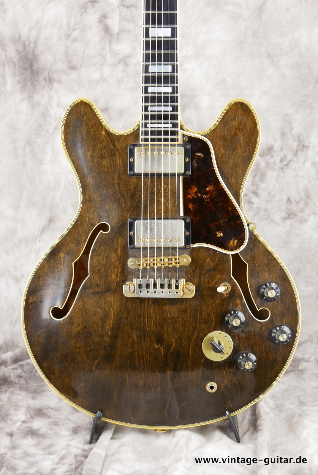 img/vintage/5079/Gibson_ES_355_TD_stereo_walnut_1980-003.JPG