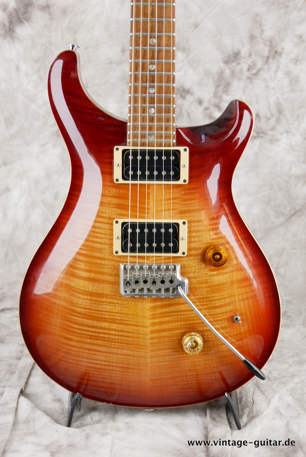 PRS_Custom_24_Ten_Top_sunburst_1990-003.JPG