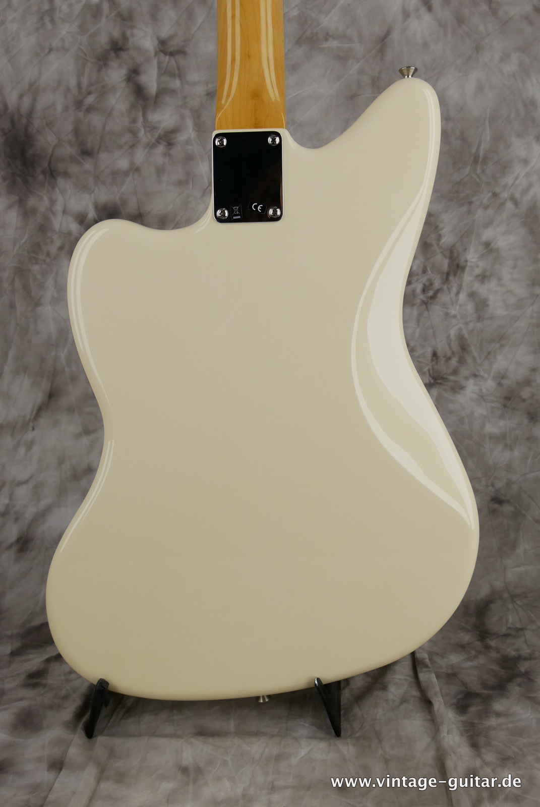 Fender-Jazzmaster-Vintera-60s-2019-olympic-white-004.JPG