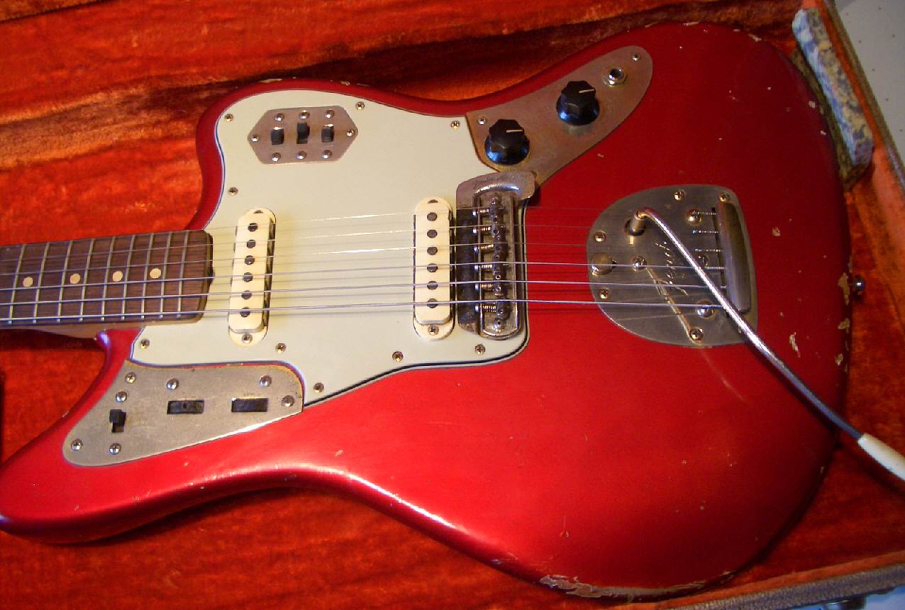 Fender-Jaguar-1963-Candy-Apple-Red-2.jpg