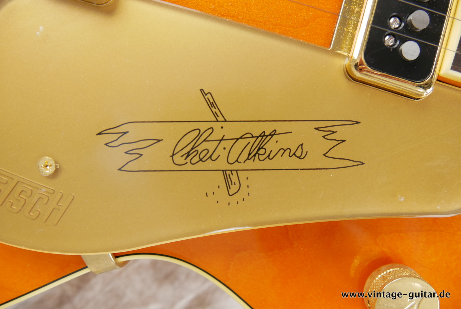 Gretsch_6120_DSW_Chet_Atkins_Japan_orange_2009-014.JPG