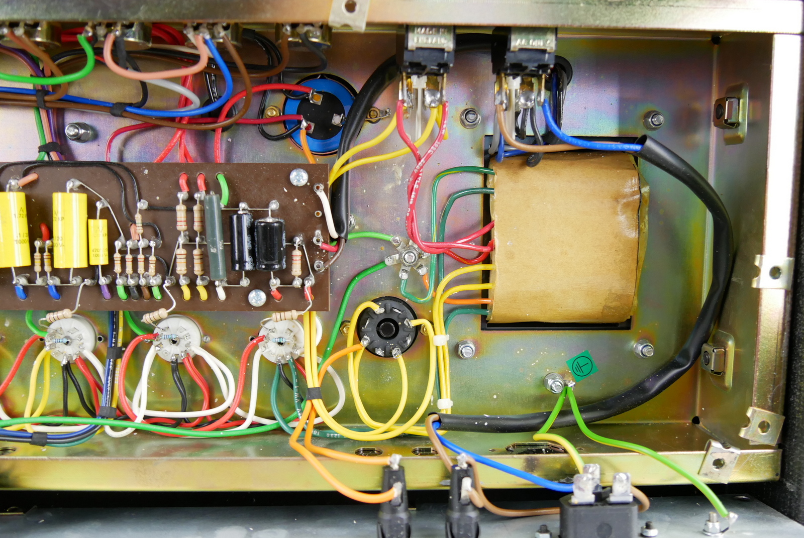 img/vintage/5094/Vox_AC_30_handwired_Head_Cab_limited_edition_2003-023.JPG