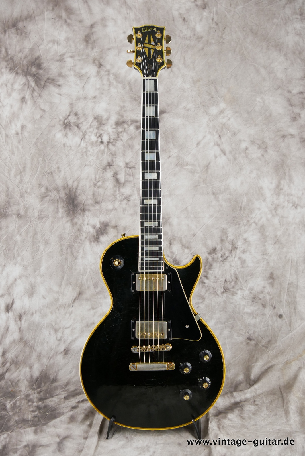 img/vintage/5097/Gibson-les-paul-custom-1969-black-001.JPG