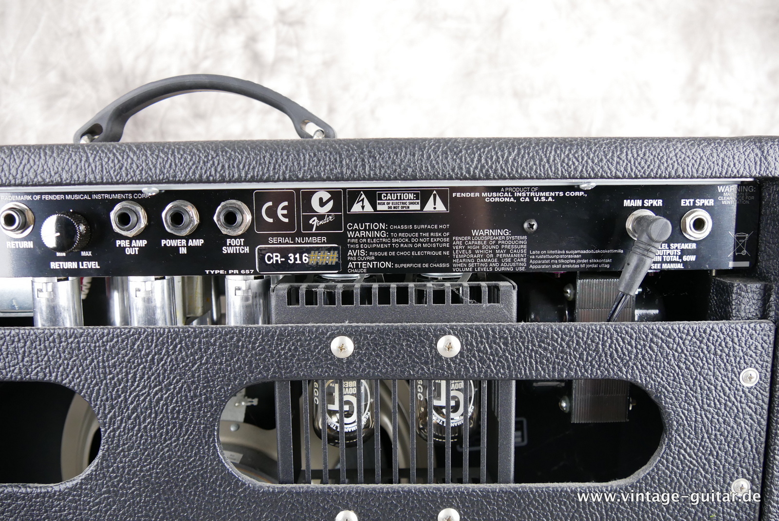 Fender_Super_Sonic_black_60_watts_2011-008.JPG