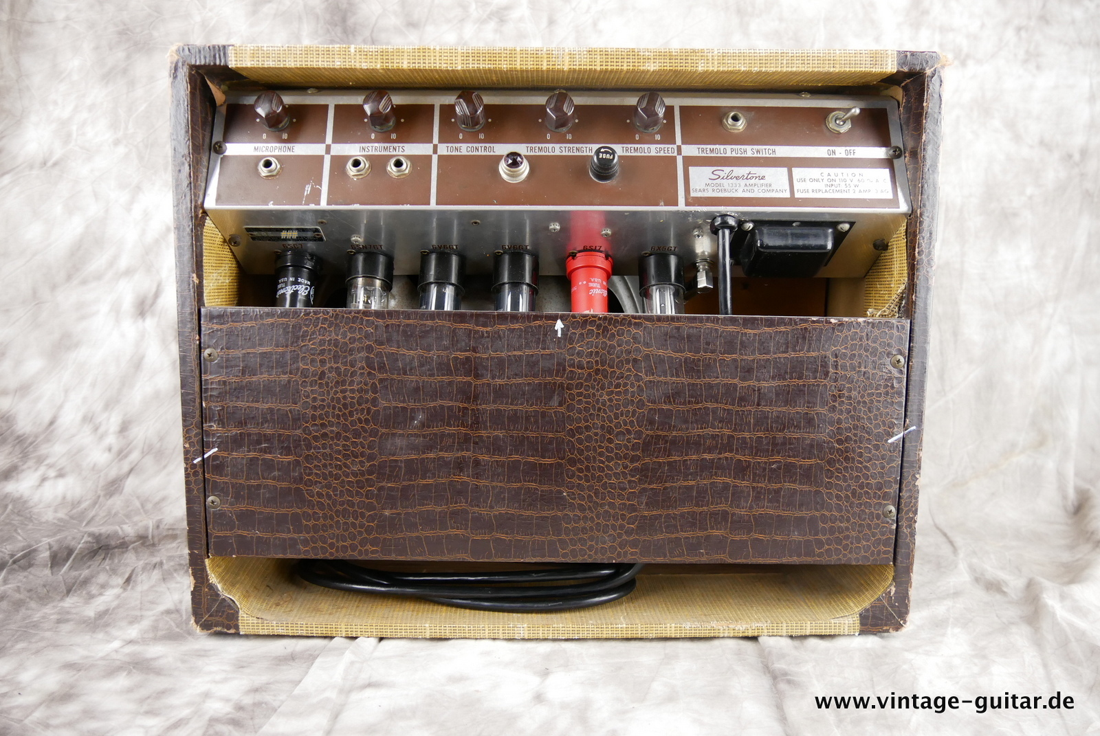 img/vintage/5100/Silvertone_1333_1x12_tweed_brown_1956-002.JPG
