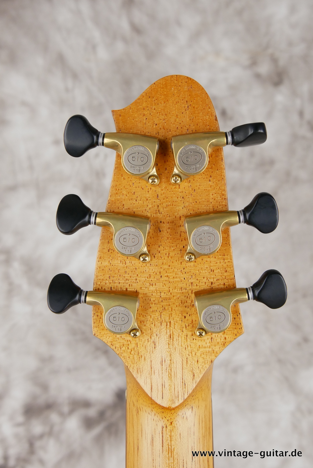 Andy-Manson-Luthier-bluebird-acoustic-spanish-guitar-2021-natural-birdseye-006.JPG