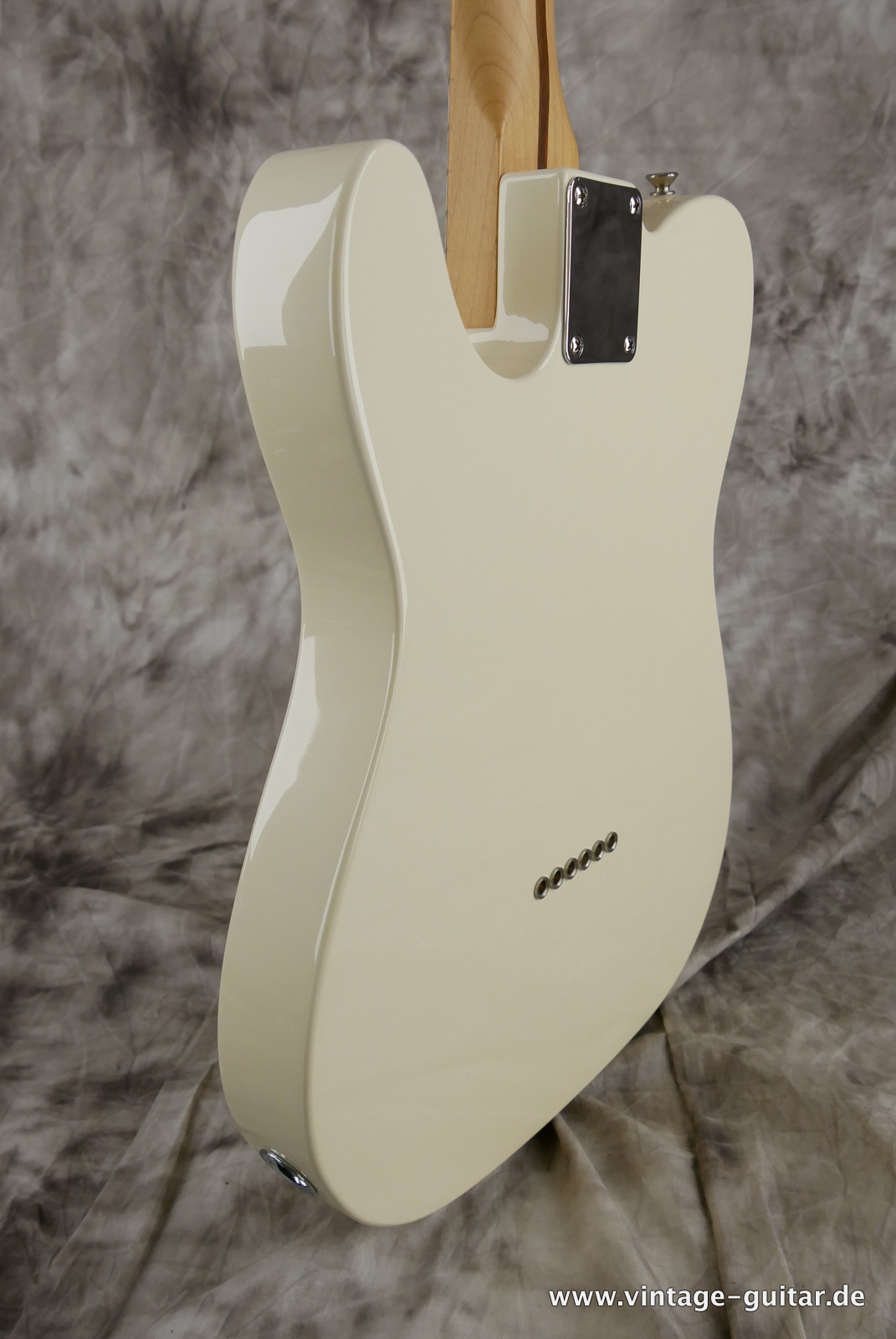 Fender-Telecaster-Standard-Mexico-2015-arctic-white-007.JPG