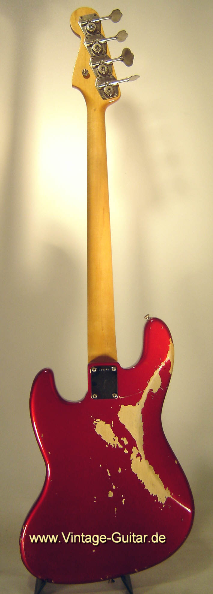Fender-Jazz-Bass_CAR_1964-2.jpg