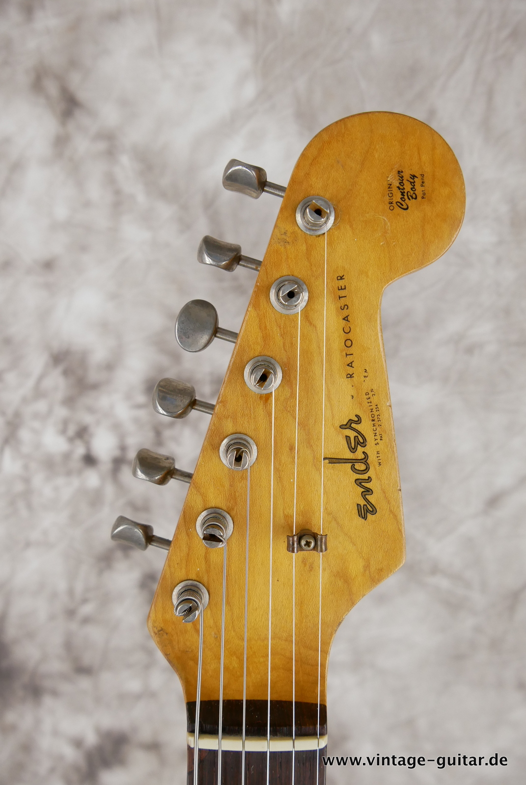 Fender_Stratocaster_pre_CBS_slab_board_olympic_white_refin_1961-009.JPG