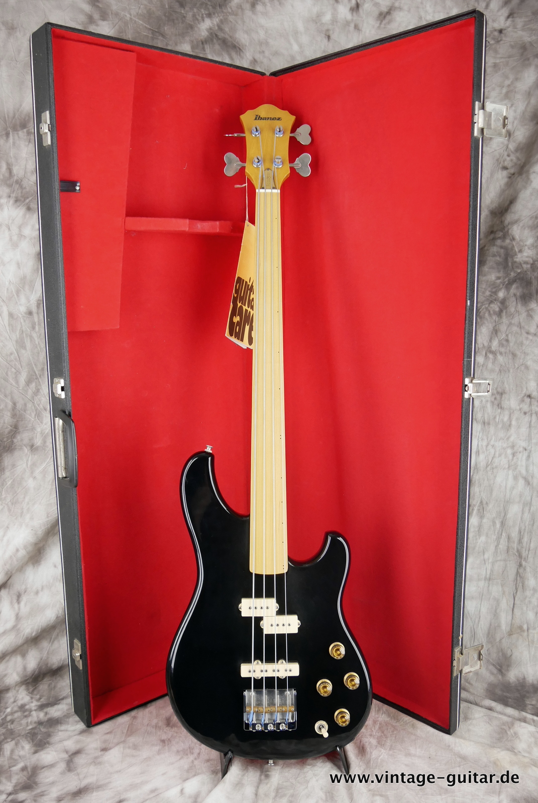 Ibanez-Roadstar-840-japan-1981-black-014.JPG