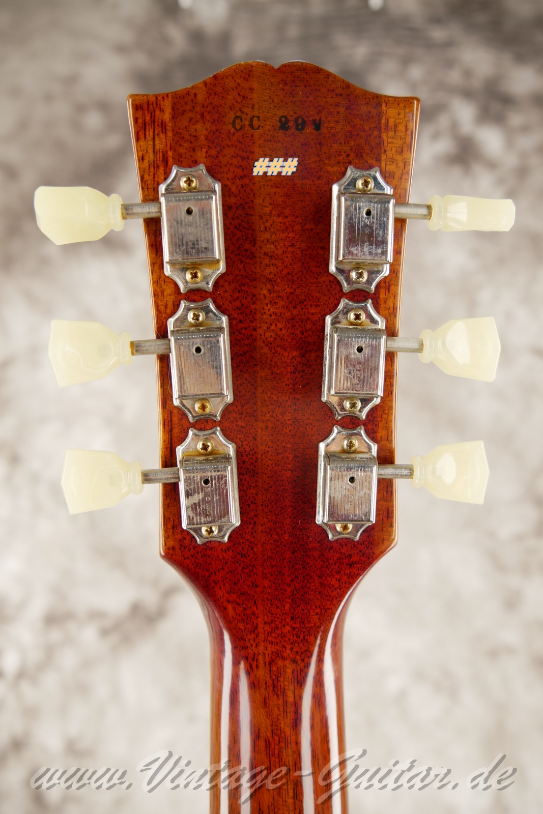 img/vintage/5124/gibson_lespaul_cc29_VOS_sunburst_usa-04.jpg
